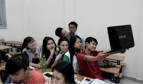 Những trò nghịch ngợm 'bá đạo' của học sinh Việt-1