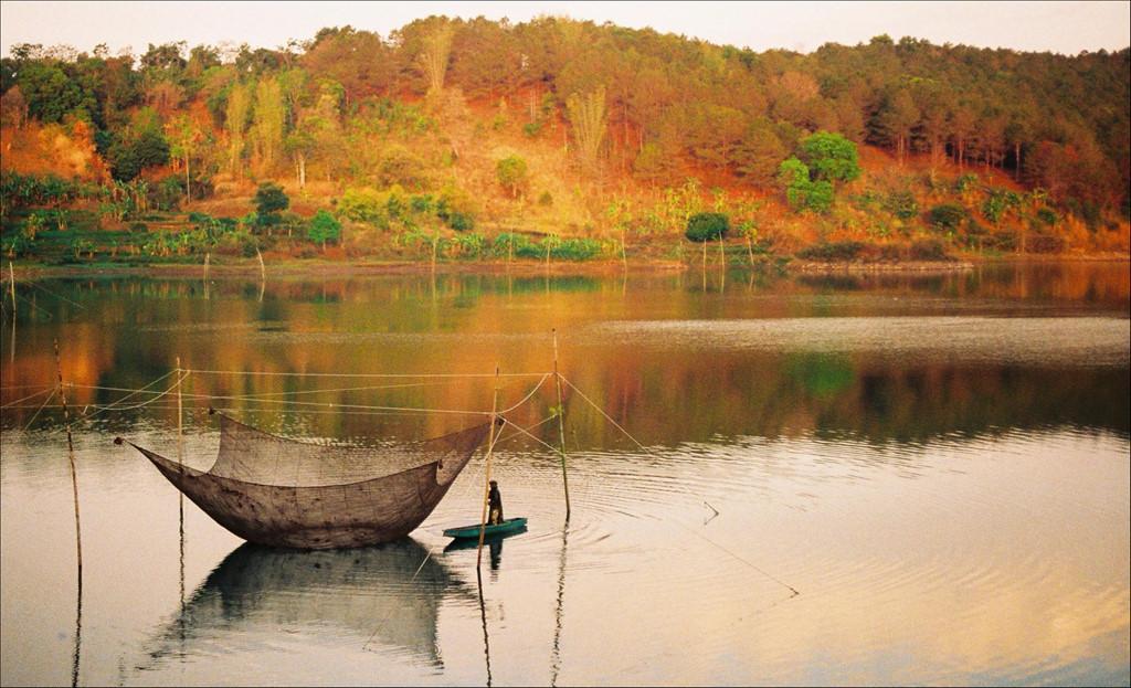 Trôi trên những mặt hồ êm ả trong 'Dấu ấn Việt Nam'-5