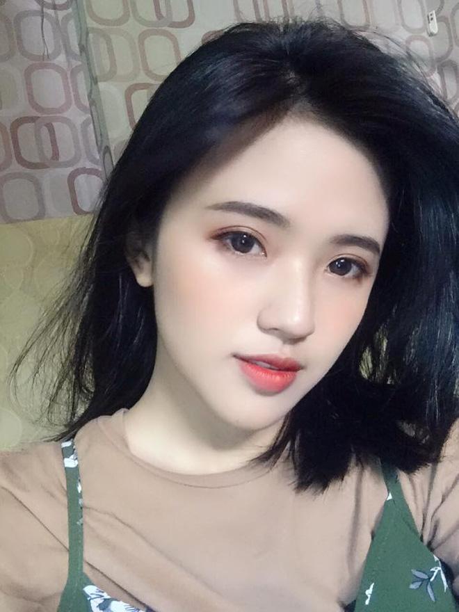 Cô gái Nhân văn năm ấy ai cũng muốn học cùng: Xinh, hát hay lại giỏi ngoại ngữ-7