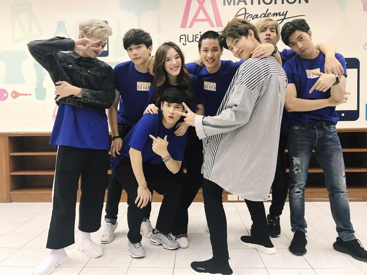 'Secret Seven' - Câu chuyện về cô nàng sợ yêu được 7 mỹ nam theo đuổi-3