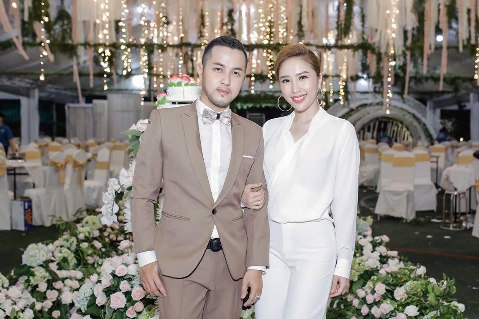 Hot girl - hot boy Việt 15/8: Gia đình Phở và SunHt gặp gỡ ăn tối cùng nhau-3