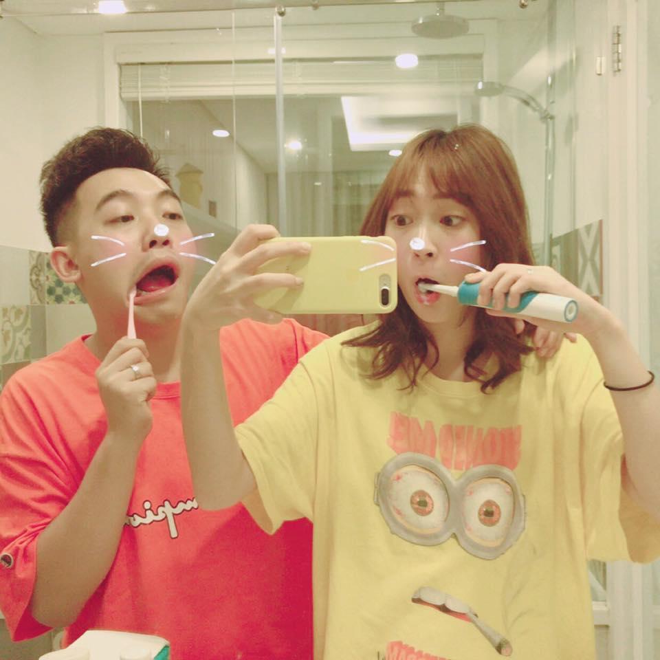 Hot girl - hot boy Việt 15/8: Gia đình Phở và SunHt gặp gỡ ăn tối cùng nhau-2