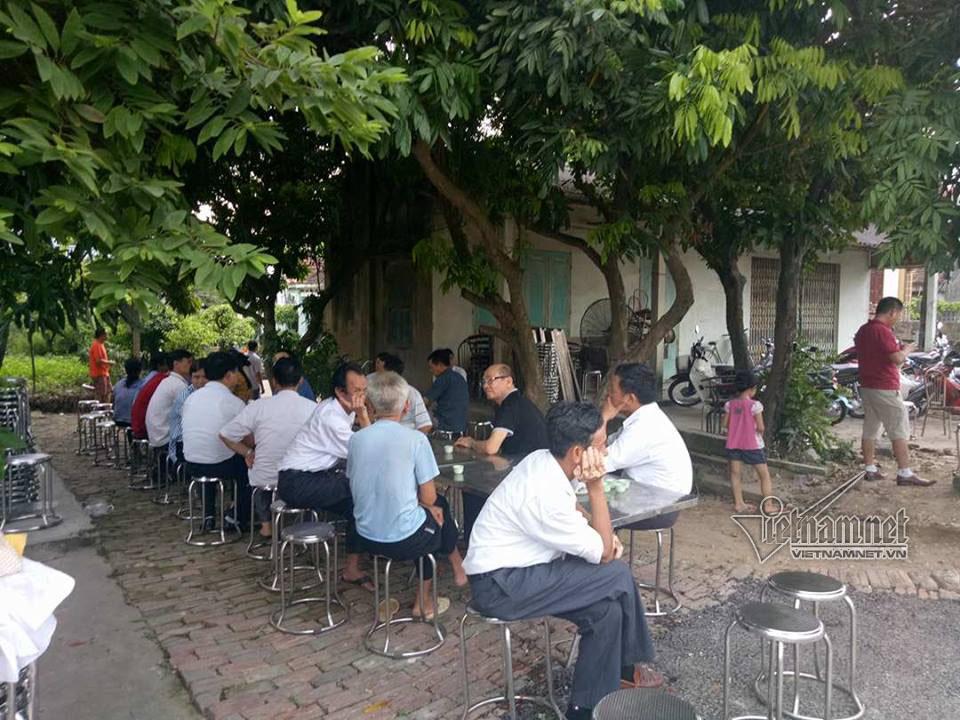 Cảnh sát giao thông tông bé 14 tuổi làm việc với cơ quan Công an-3