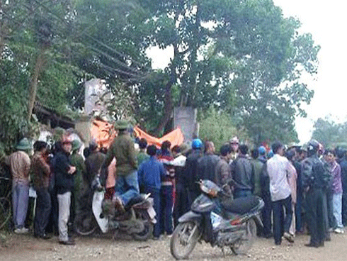 Cụ ông tử vong sau khi được 'người tình trẻ'  mời bia pha thuốc diệt mối