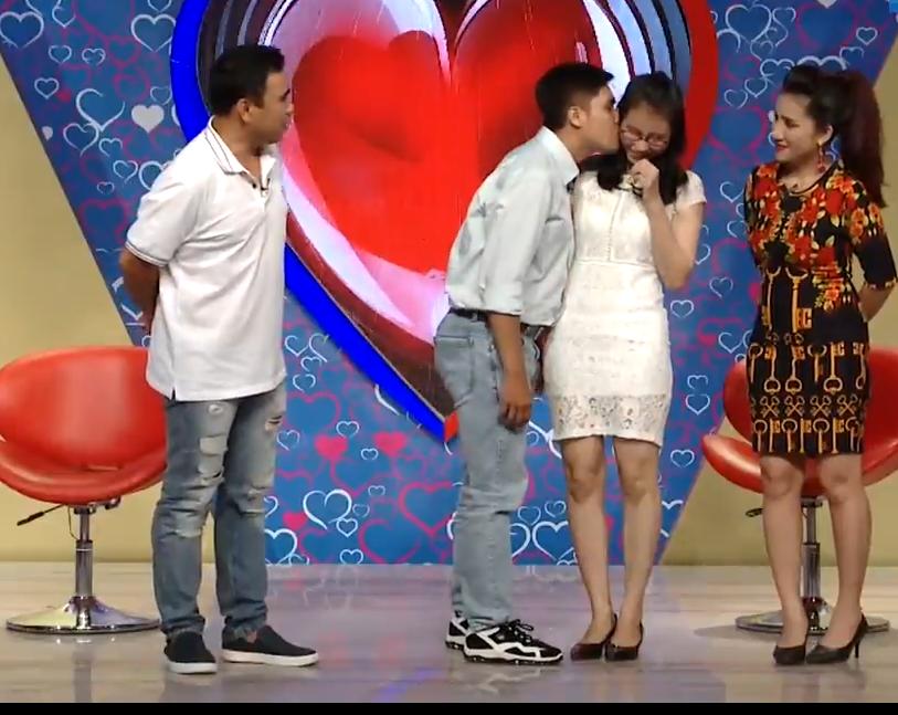 Tự nhận mình khờ, cô nàng 28 tuổi chỉ mong được 'sờ bụng' bạn trai trước khi chính thức hẹn hò-12