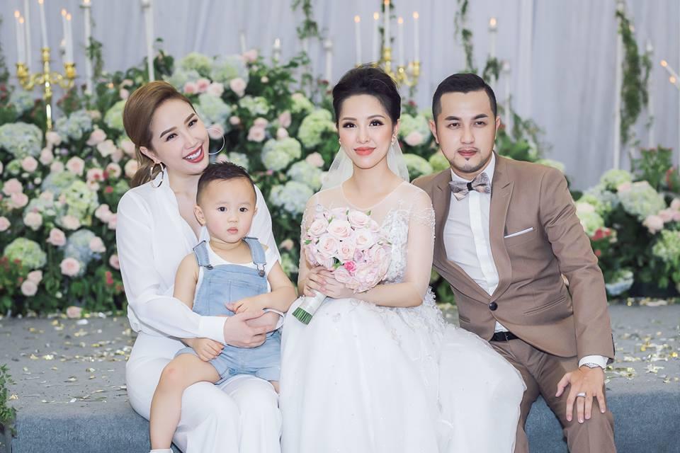 Gửi thiệp cưới muộn, anh trai Bảo Thy bị bạn bè dọa 'off 50% tiền mừng'-4