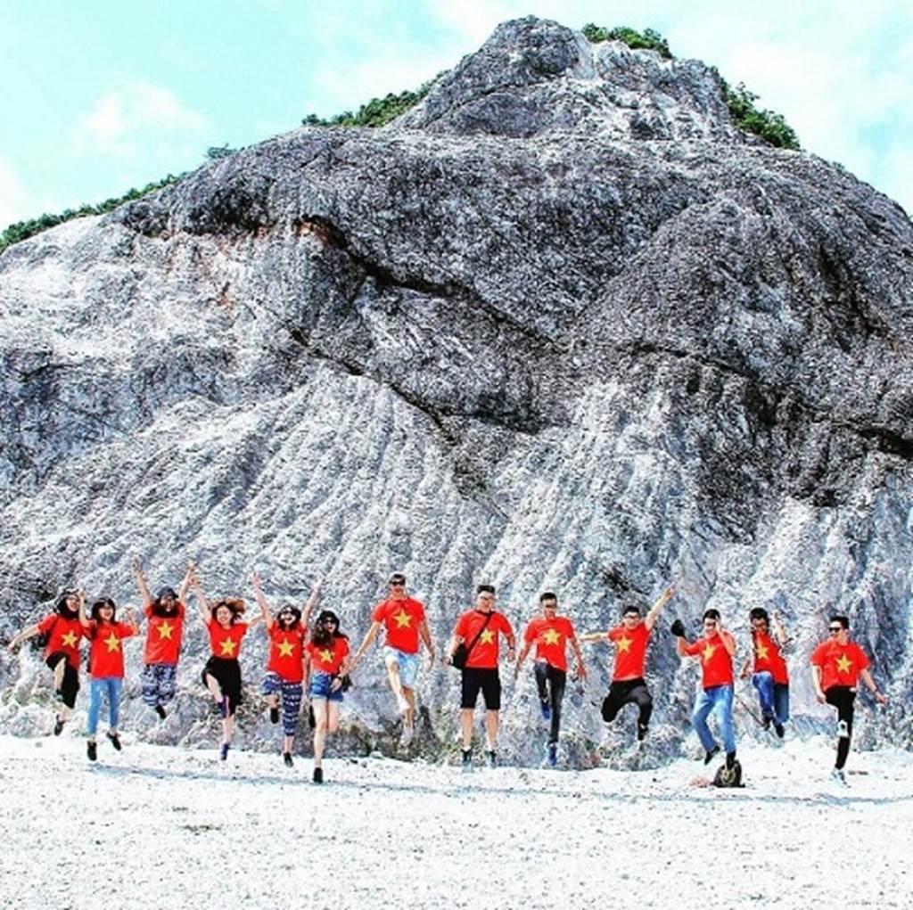 Ngỡ ngàng ngọn đèo phủ đầy 'tuyết' trắng đẹp như châu Âu ở Hòa Bình-7