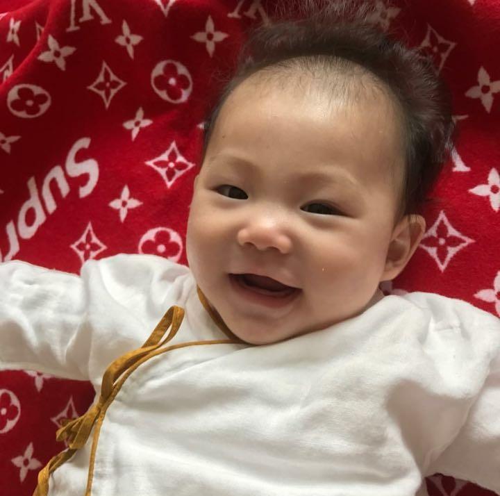 Trần Quán Hy tiết lộ ảnh con gái giống hệt mình hồi nhỏ-2