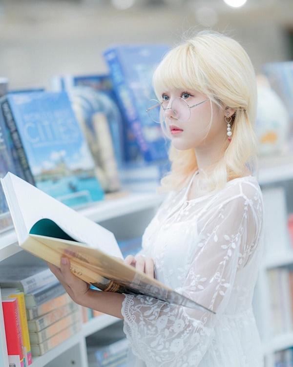 Lộ ảnh trong quá khứ, hot girl má phính nổi tiếng Thái Lan bị nghi phẫu thuật thẩm mỹ-7