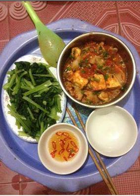 Phát hờn với 5 mâm cơm phiên bản chồng nhà người ta nấu tặng vợ-4