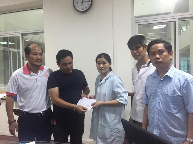 Đau đớn bé trai 18 tháng tuổi bị bỏng toàn thân vì ngã vào nồi nước nóng ở đám cưới-3