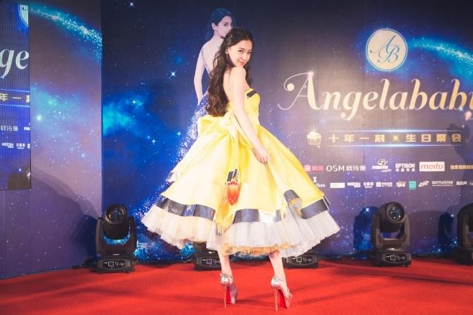 Kinh hãi những màn tra tấn chân trên giày cao gót của các ngôi sao-5