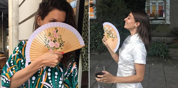 Có ai ngờ quạt giấy các cụ vẫn dùng nay lại là phụ kiện thời trang sang chảnh nhất hè này-8
