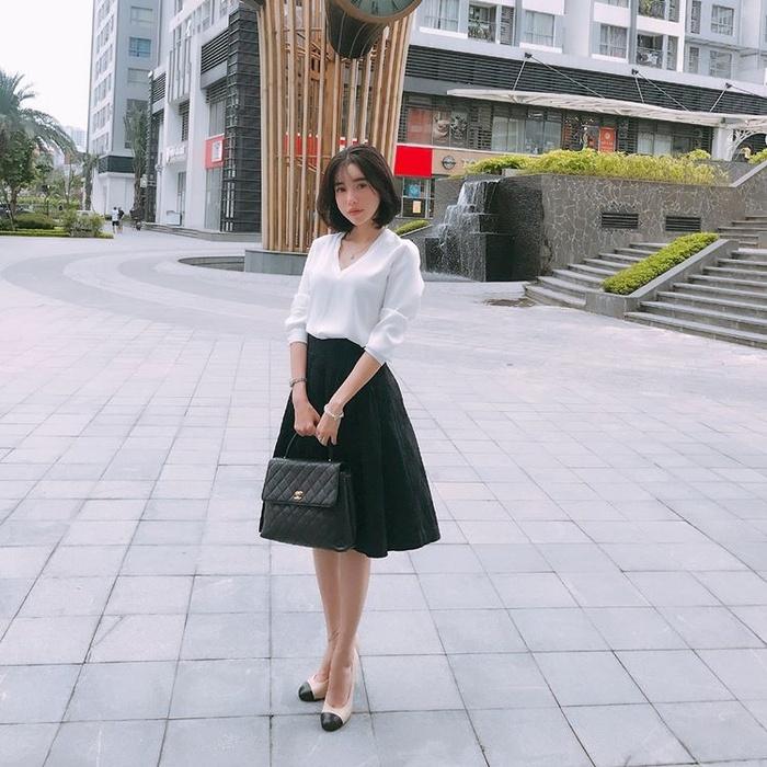 Không hẹn mà gặp, dàn sao Việt đồng loạt diện tông đen - trắng trong street style tuần này-2