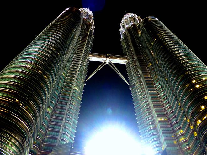 Du ngoạn 7 ngày đất nước tổ chức SEA Games-1