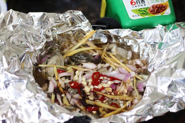 Mát trời mà có bát ngao hấp nấm cay nóng hổi thế này thì còn gì bằng-7