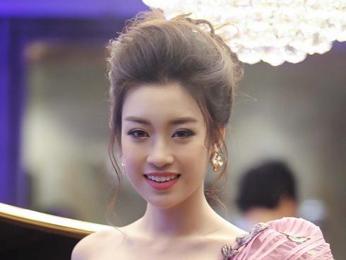 Hoa hậu Đỗ Mỹ Linh là đại diện chính thức của Việt Nam tại 'Miss World 2017'