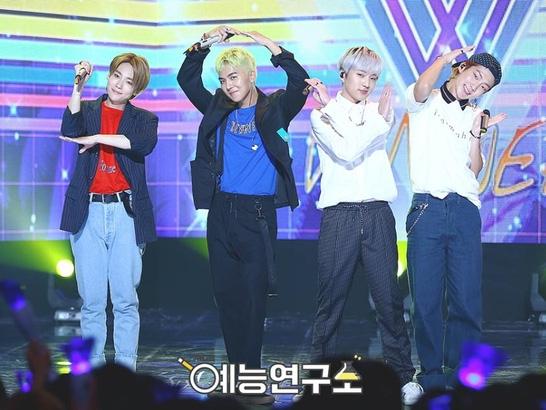 MMA 2017: WINNER ở đâu và EXO đã làm gì để được nhận giải Nghệ sĩ của năm?-5