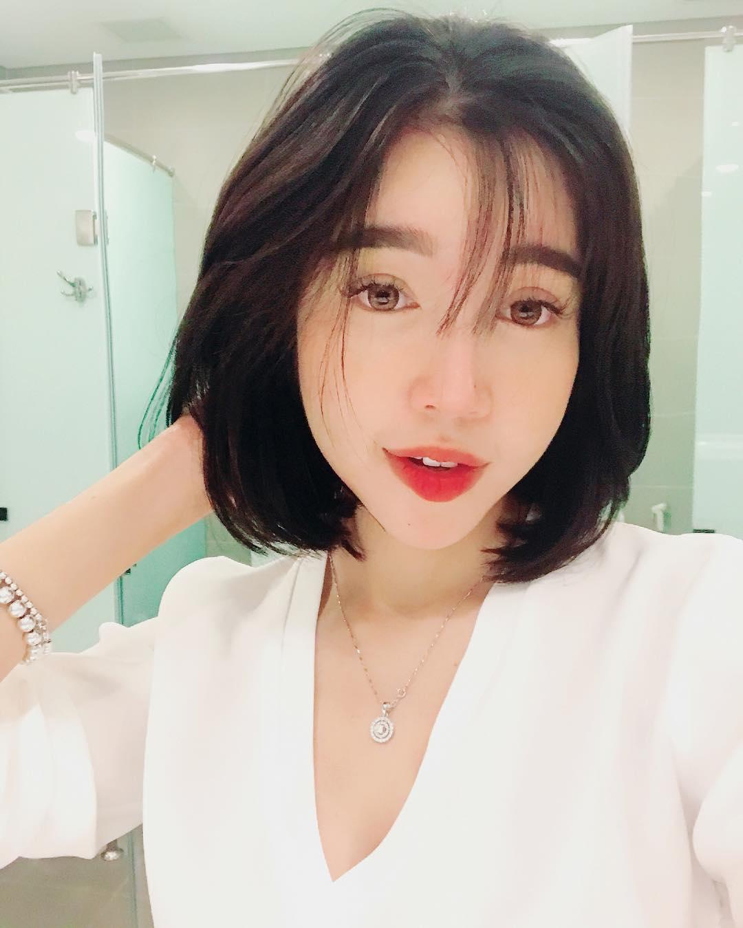 Tin sao Việt 16/8: Angela Phương Trinh thở than vì dính dịch sốt xuất huyết-1