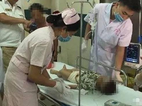 Hận gia đình chồng, nàng dâu tuổi teen cắt bộ phận sinh dục của con trai mới 17 tháng tuổi để trả thù