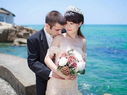 3 năm yêu chỉ được tặng một bó hoa, đến ngày cưới chàng dẫn nàng đi xuyên Việt 30 ngày để chụp ảnh-13