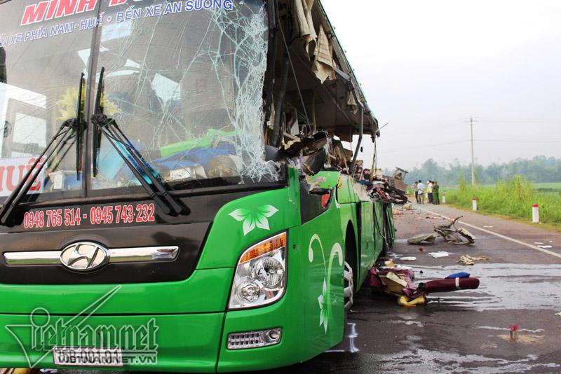 Bình Định: Tai nạn thảm khốc 5 người chết-2