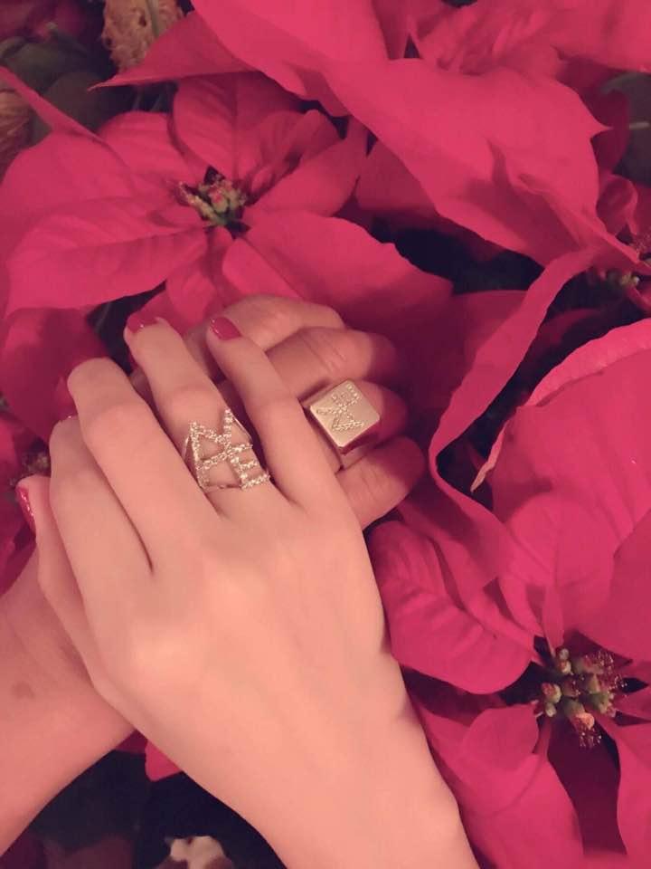 Vừa úp mở có người yêu lớn tuổi, Ngọc Trinh đã khoe nhẫn kim cương hơn 2 tỷ đồng-4