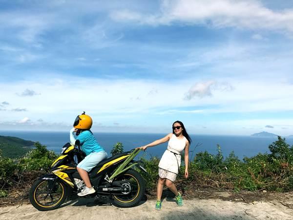 3 năm yêu chỉ được tặng một bó hoa, đến ngày cưới chàng dẫn nàng đi xuyên Việt 30 ngày để chụp ảnh-1