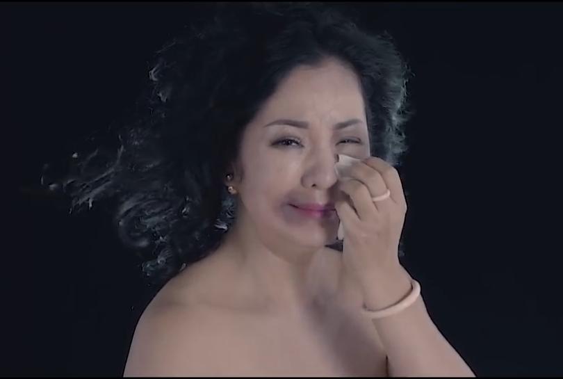 Thúy Nga bị đánh sưng mặt vẫn cố hát nốt câu cuối 'Đâu chỉ riêng em'-2