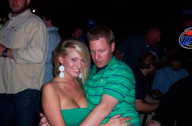 Ảnh hài: Liếc trộm, khi 'bản năng đàn ông' trỗi dậy (P2)-6