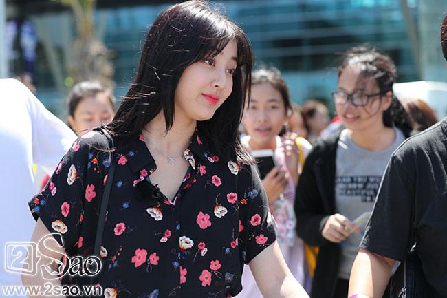 8 'nữ thần' TWICE xinh đẹp, rạng rỡ trong vòng tay fan Việt Nam-7