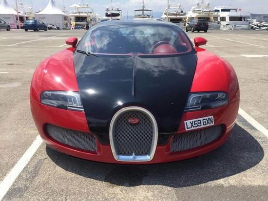 Bugatti Veyron Grand Sport cũ 8 năm vẫn bán giá 39 tỷ đồng