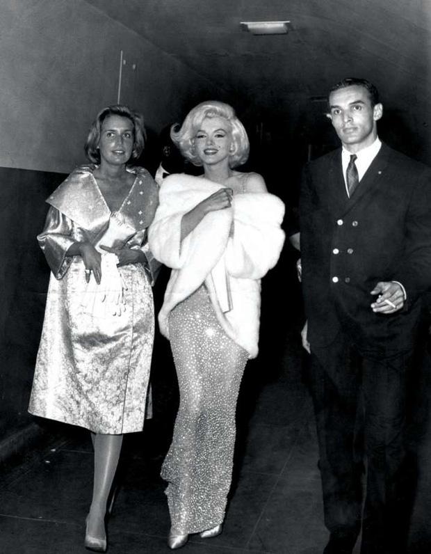 11 chiếc đầm 'tiền tạ tiền tấn' đắt đỏ nhất lịch sử làng thời trang thế giới-11