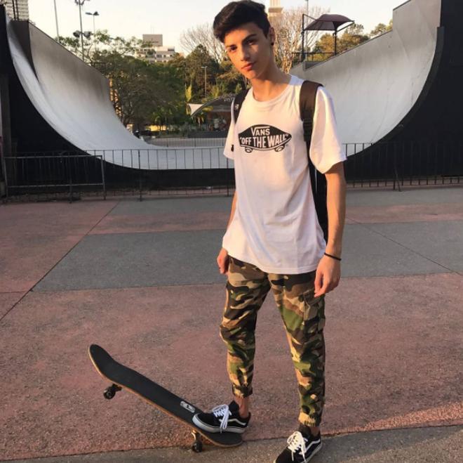 16 tuổi đã đẹp trai vậy, vài năm nữa kiểu gì cũng thành soái ca thôi-6