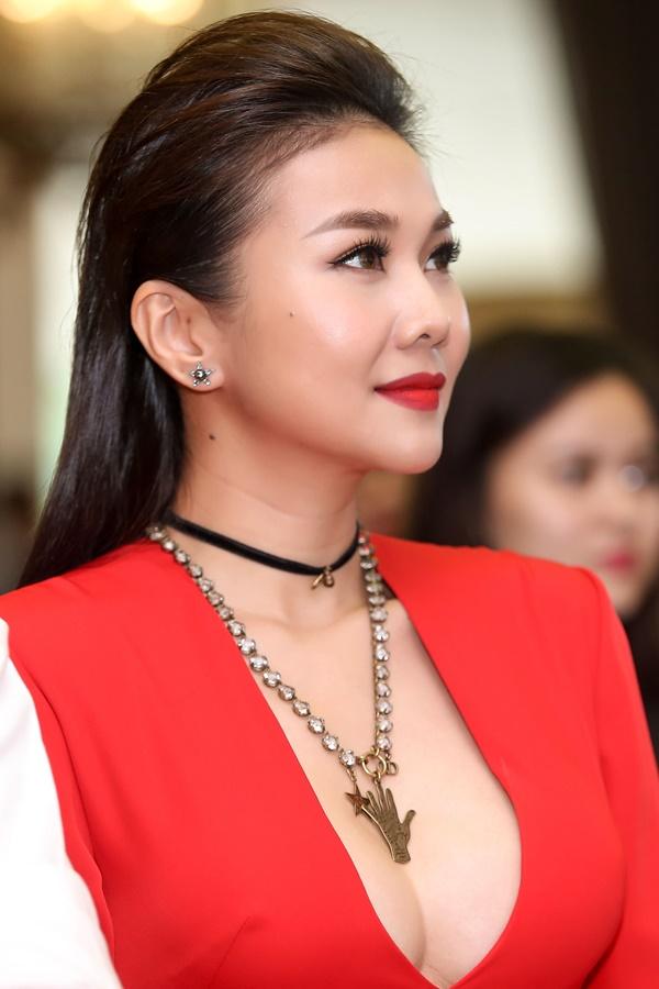 Nấu bếp cũng phải gợi cảm như Thanh Hằng mới chịu!-5