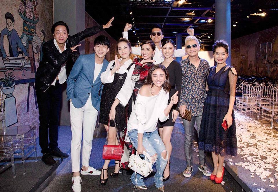 Hot girl - hot boy Việt 18/8: Phở - SunHt công khai ảnh 'khóa môi'-7