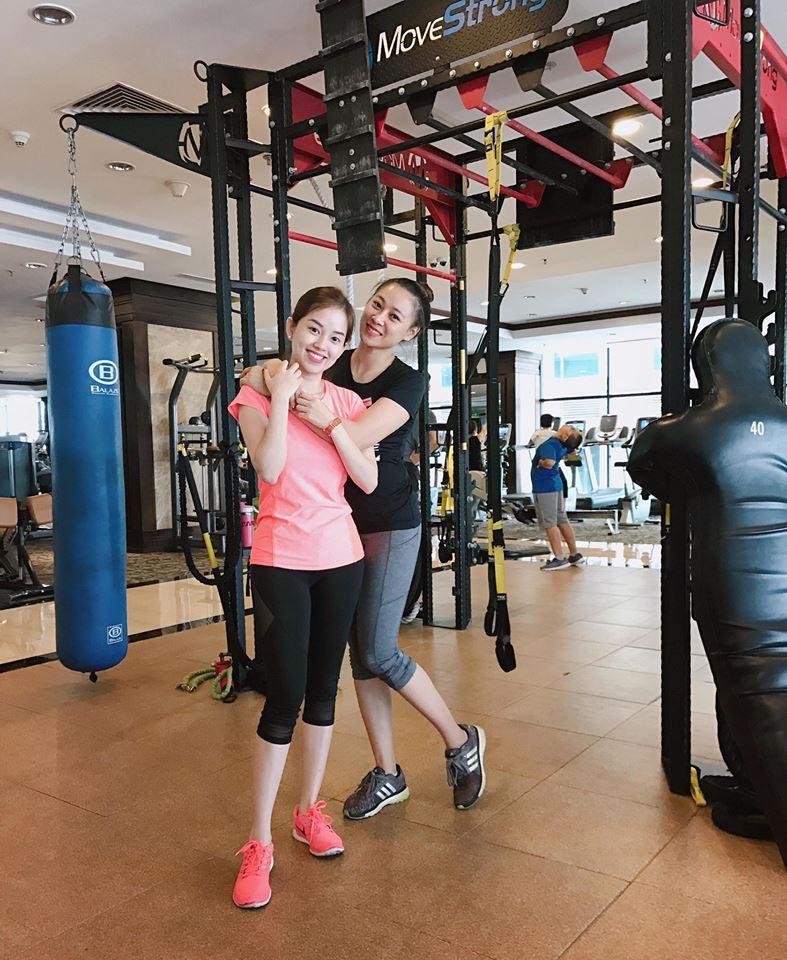 Hot girl - hot boy Việt 18/8: Phở - SunHt công khai ảnh 'khóa môi'-3