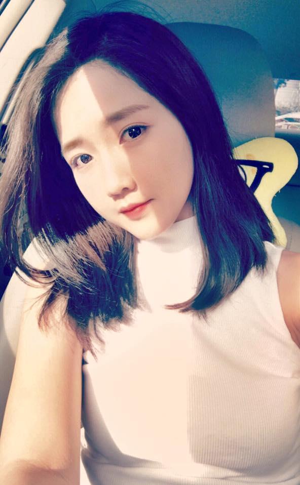 Hot girl - hot boy Việt 18/8: Phở - SunHt công khai ảnh 'khóa môi'-10