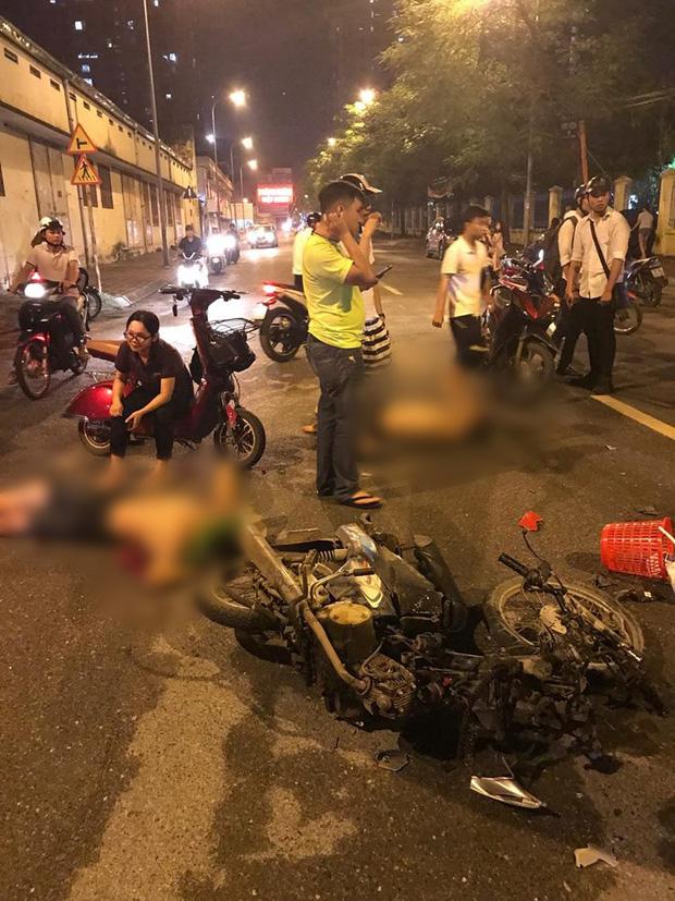 Hà Nội: Hai thanh niên say rượu đâm vào cô gái đang mang bầu, 4 người bị thương nặng-1