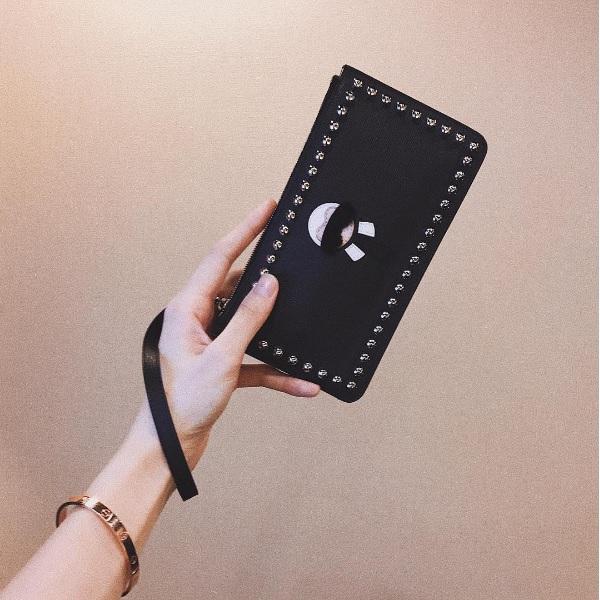 Mỗi lần xuất hiện Kỳ Duyên lại có thêm một món đồ hiệu xa xỉ đáng ghen tị-4