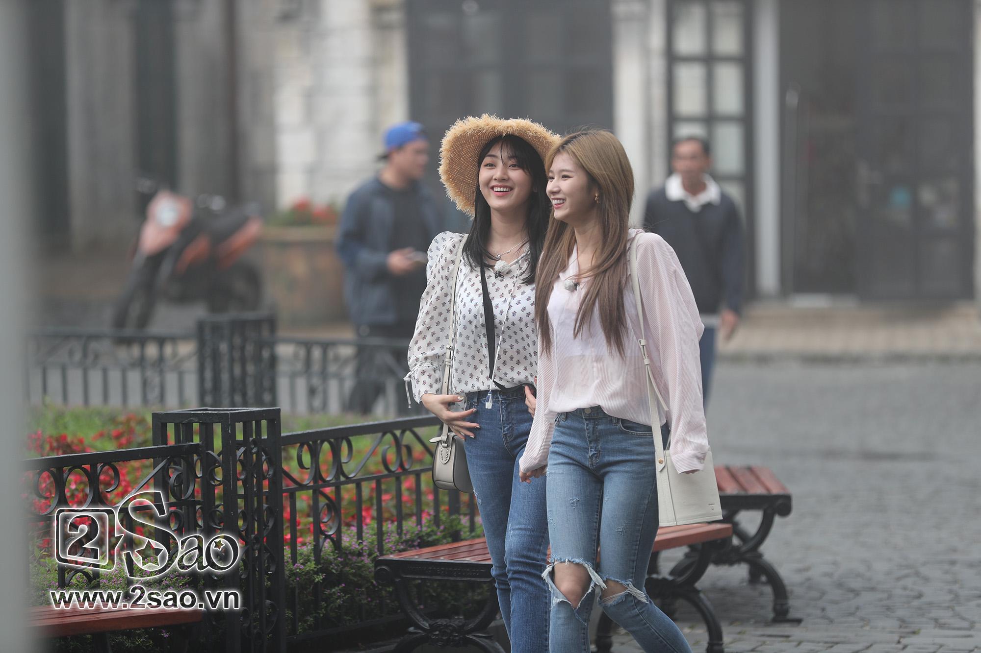 TWICE phấn khích khi trải nghiệm trò chơi cảm giác mạnh tại Việt Nam-5