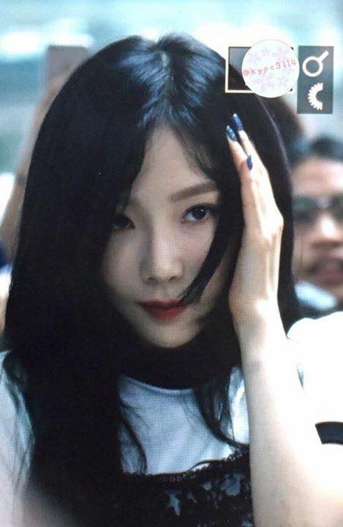 Ngày xui 'sấp mặt' của Taeyeon: Ngã giữa sân bay, camera đập trúng đầu, truyền thông bịa đặt-2
