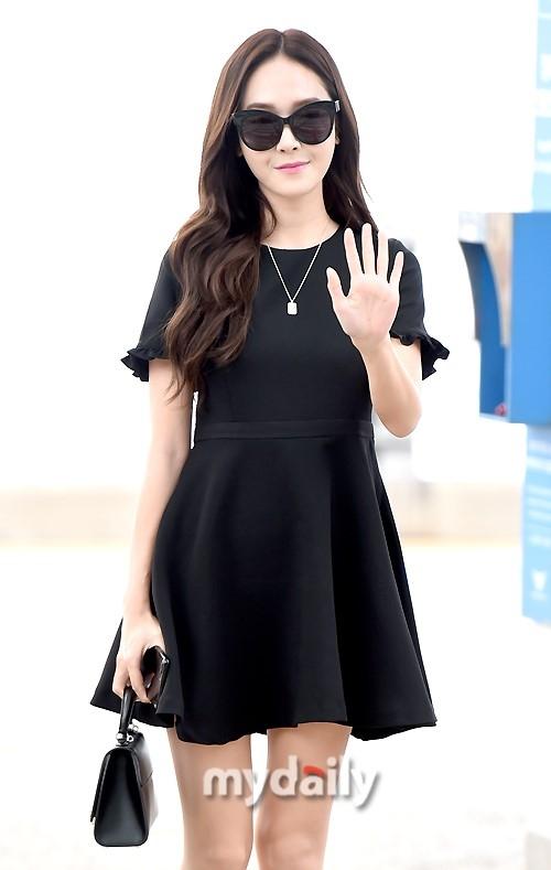 Mê mẩn style sân bay đơn giản nhưng cực bắt mắt của Jessica Jung-1