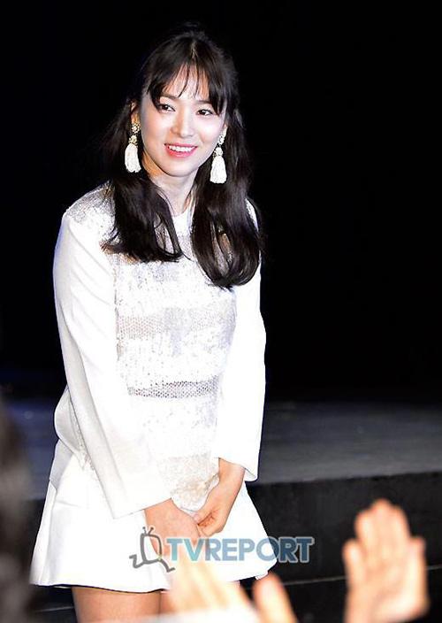 Những kiểu tóc một thời thương nhớ của cô dâu tương lai Song Hye Kyo-13