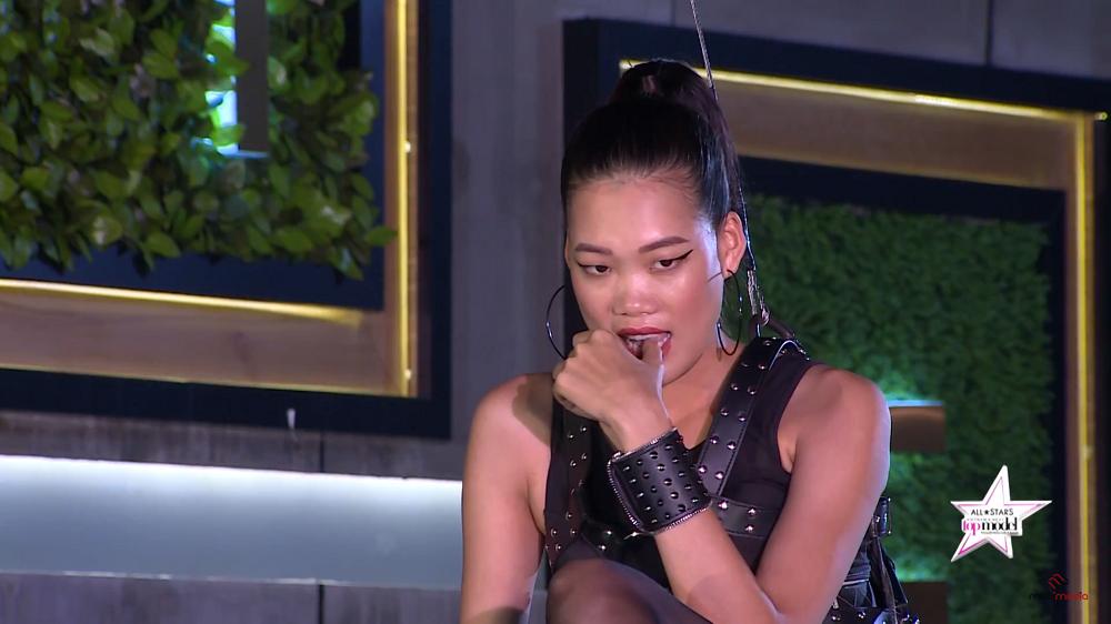 Clip Trương Ngọc Ánh đuổi thẳng Nam Trung và Hoàng Yến ra khỏi phòng loại Next Top-5