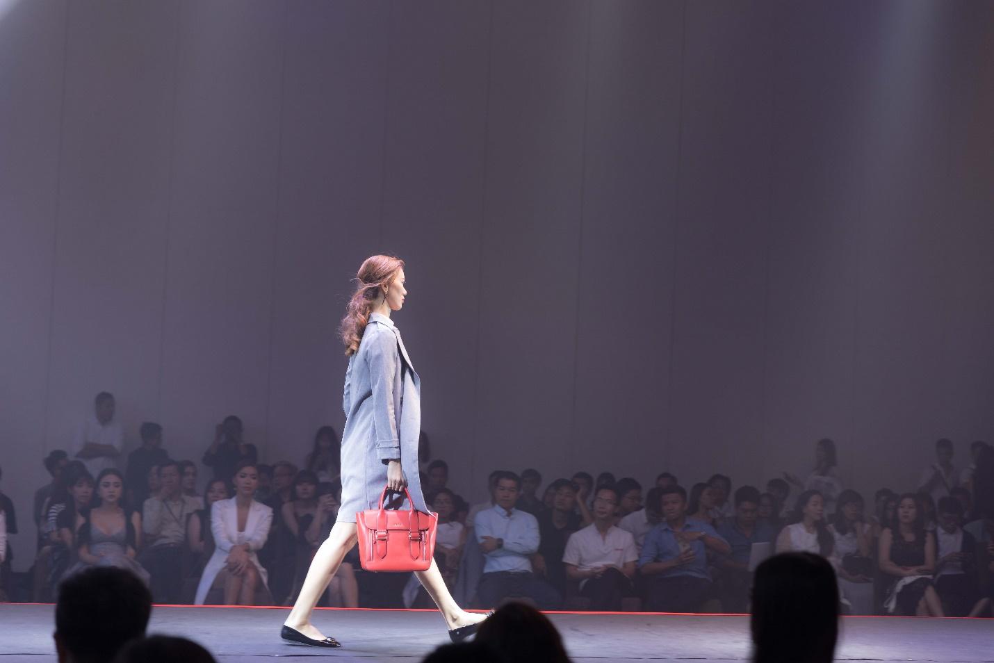 Sao Việt ủng hộ Juno chinh phục thế giới-2