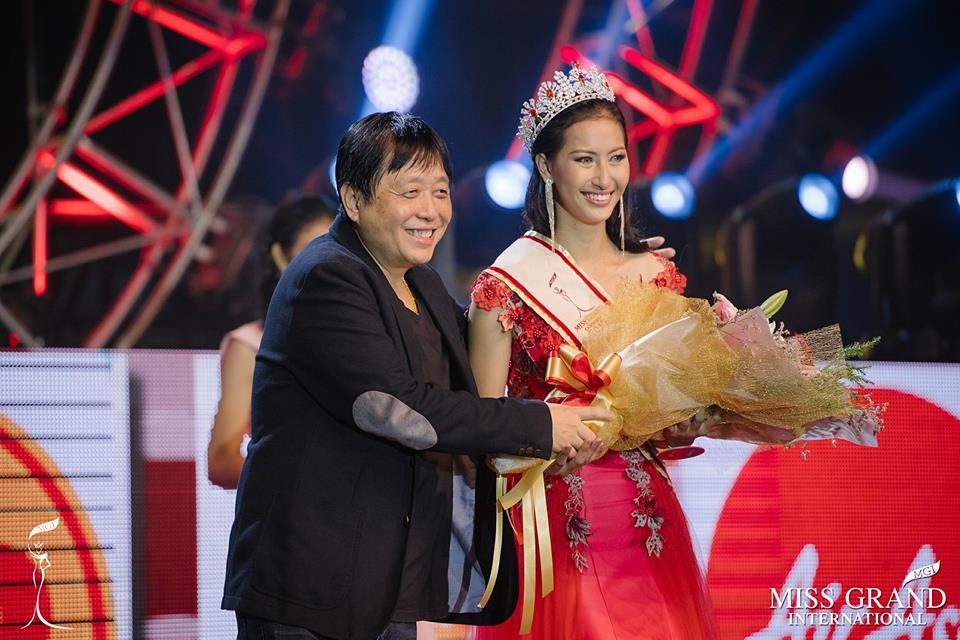 Chuyện thật như đùa: Tân Hoa hậu Hòa Bình Campuchia 2017 được thưởng... một bao gạo-5