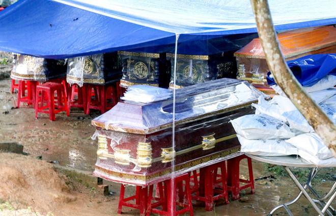 Vụ nổ 6 người chết: Gia đình khó khăn nên cưa lấy sắt bán mua gạo-2