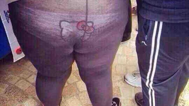 Những thảm họa nội y của gái đoảng nơi công cộng-2