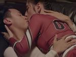 Vừa hôn Rocker Nguyễn, Angela Phương Trinh lại lên giường với Hữu Vi trong tập 2 Glee-11